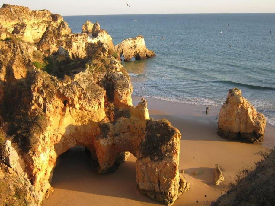 Apartamento Encantador A 100M Da Praia Carvoeiro  Buitenkant foto