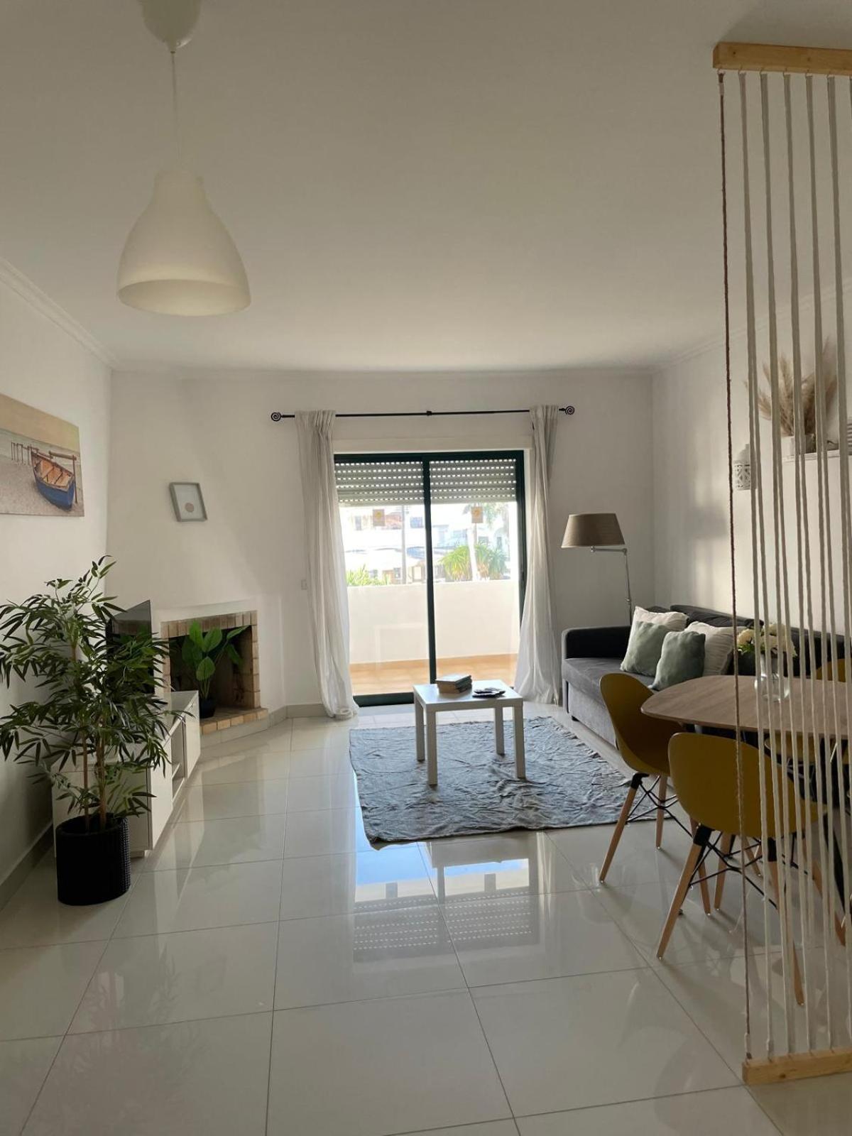 Apartamento Encantador A 100M Da Praia Carvoeiro  Buitenkant foto