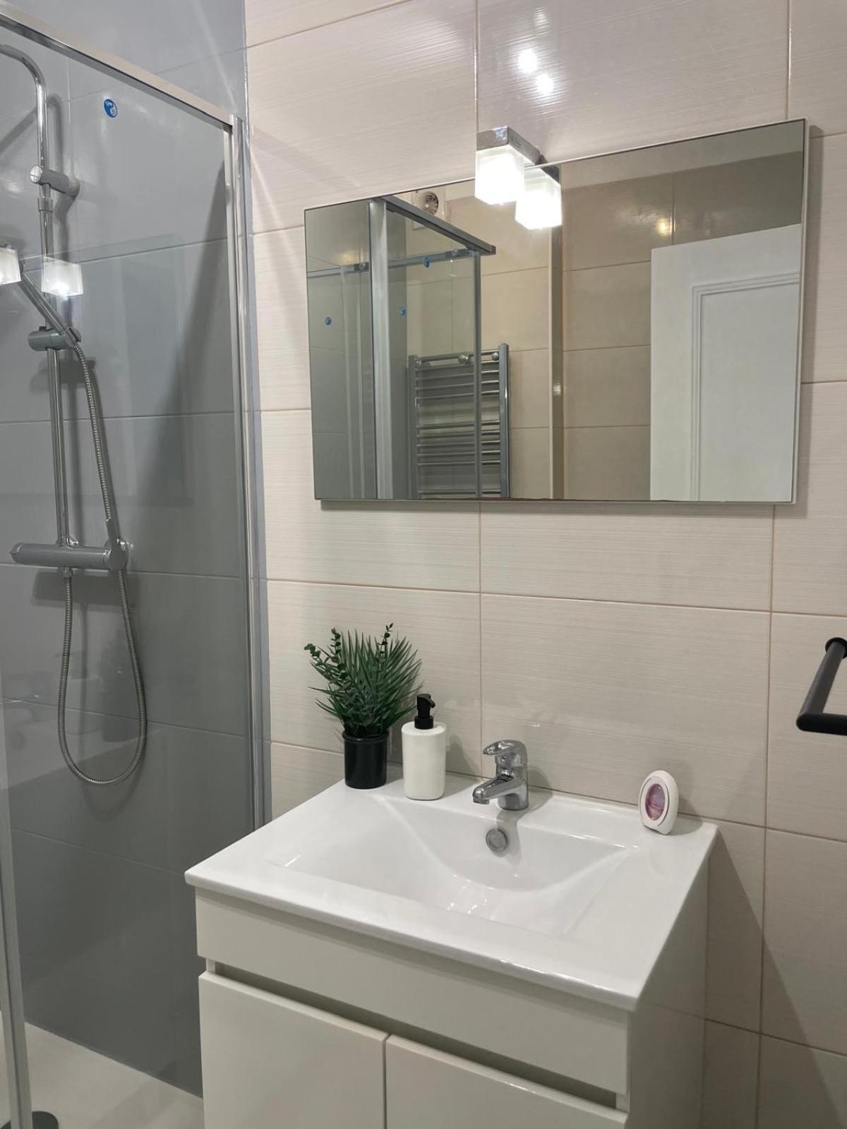 Apartamento Encantador A 100M Da Praia Carvoeiro  Buitenkant foto